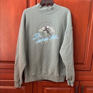 Abercrombie & Fitch Green Crewneck Sweater